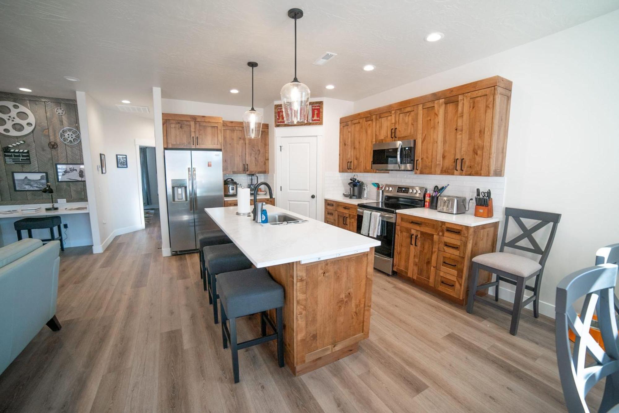 Hollywood Hangout - New West Properties Kanab Exterior foto